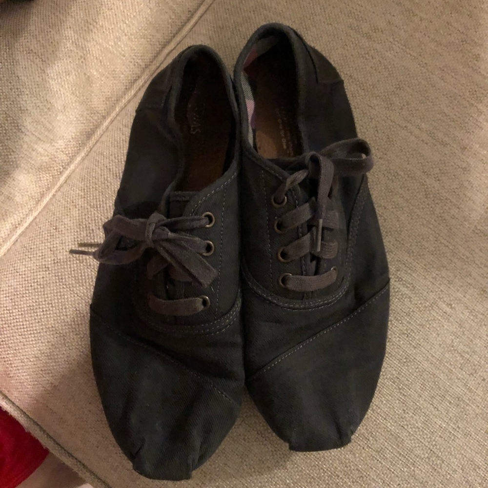 Men’s Toms